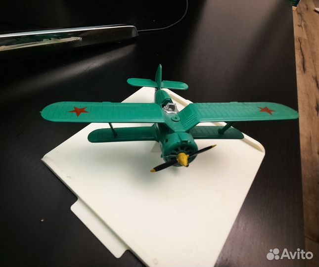 Модель СССР самолёта И-153, 