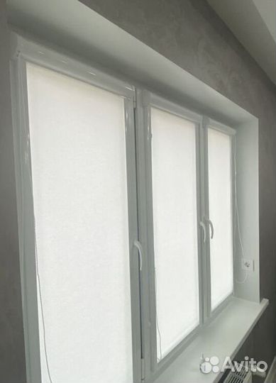 Рулонные шторы мини блэкаут D7597