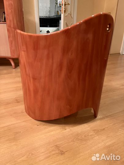 Тумбочка прикроватная