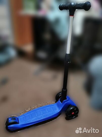 Самокат детский трехколесный