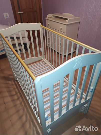 Детская кроватка с маятником Гандылян Ванечка