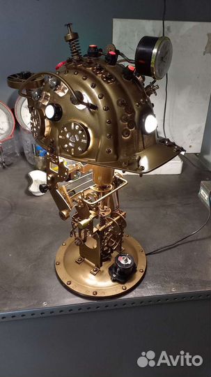 Лампа настольная