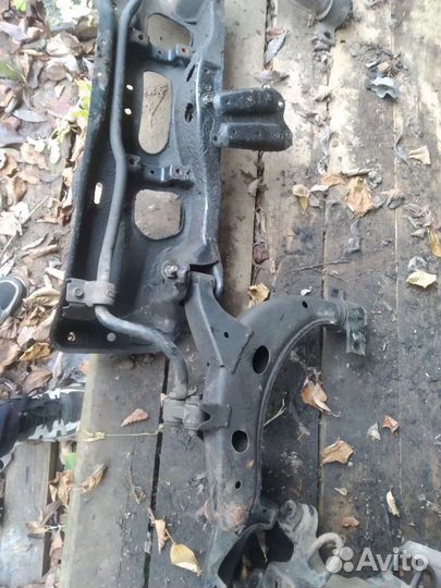 Подрамник передний subaru legacy в11 impreza