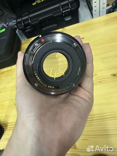 Объектив Sigma 18-35mm f1.8 canon EF