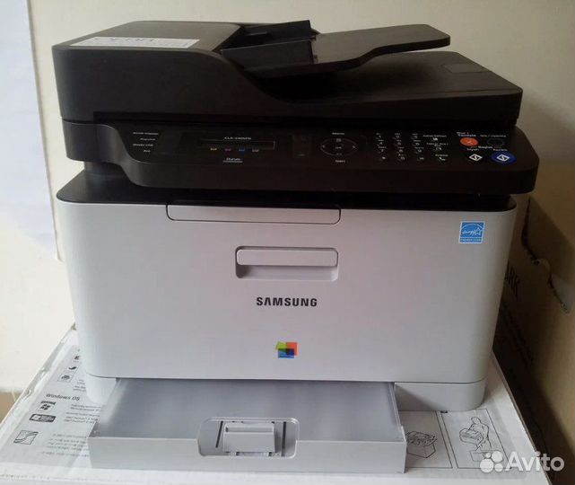 Цветное лазерное мфу samsung CLX-3300f