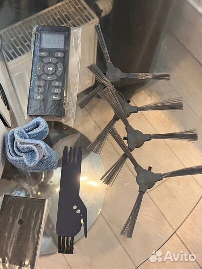 Робот пылесос polaris