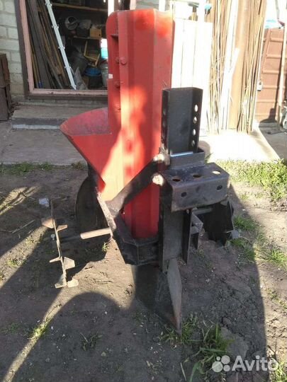 Картофелесажалка на мотоблок