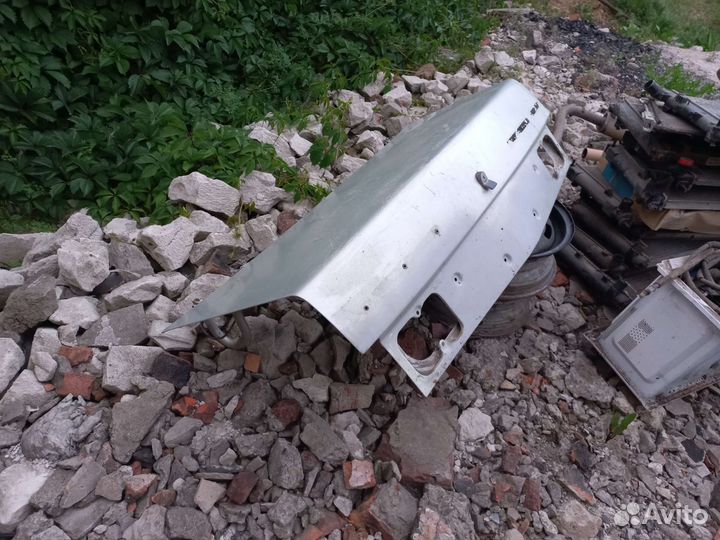 Крышка багажника ваз 2110