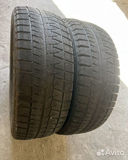 Bridgestone Blizzak Revo GZ 215/55 R17