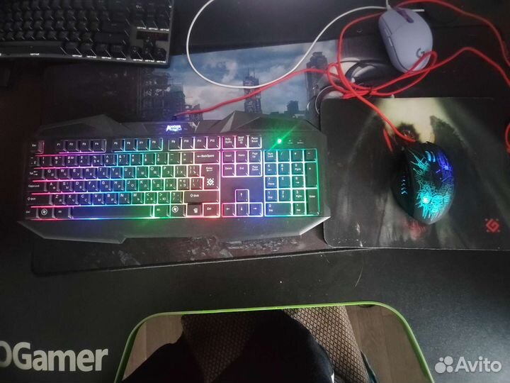 Мембранная клавиатура и мышка