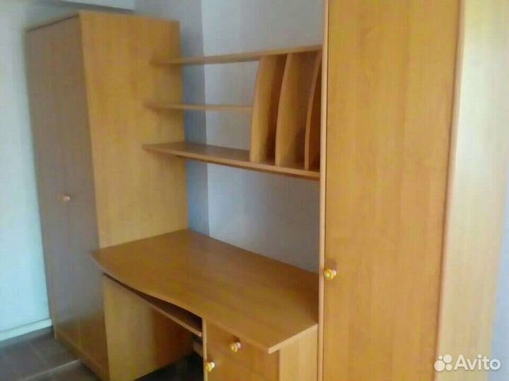 Уголок школьника с компьютерным столом