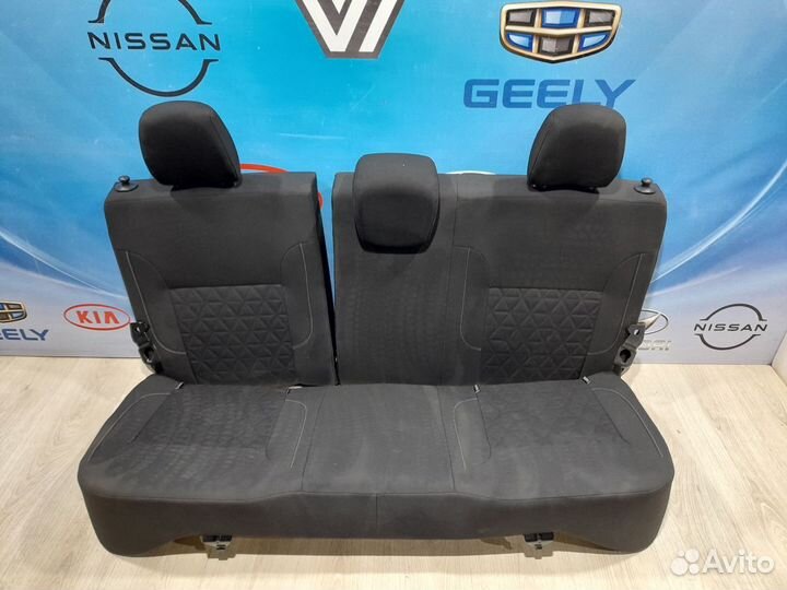 Сиденье заднее Спинка Диван Renault sandero stepwa