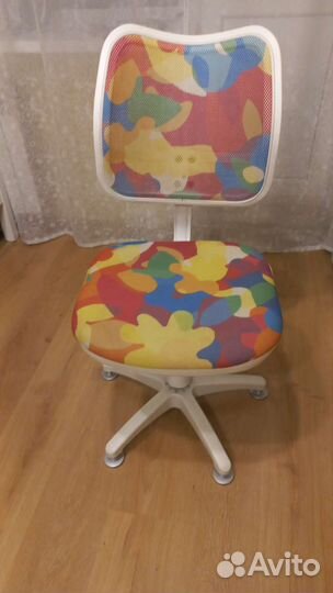 Компьютерное кресло для школьника