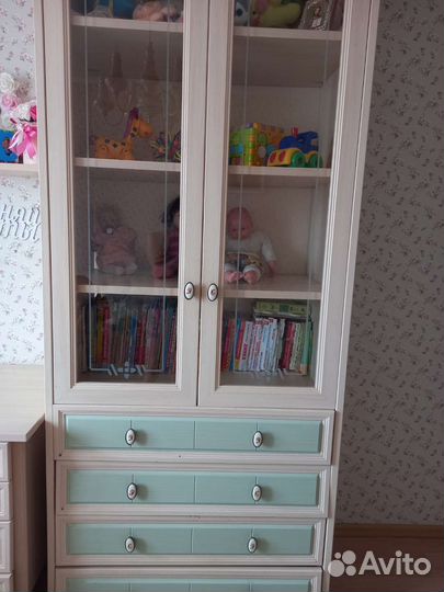 Угловой письменный стол