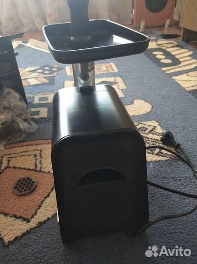 Мясорубка Redmond rmg-1222