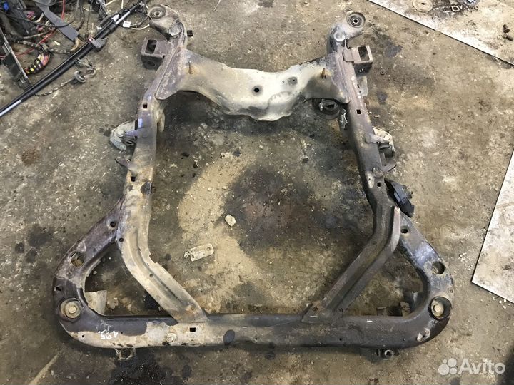 Подрамник передний Opel Vectra B