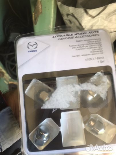 Оригинальные болты Мазда
