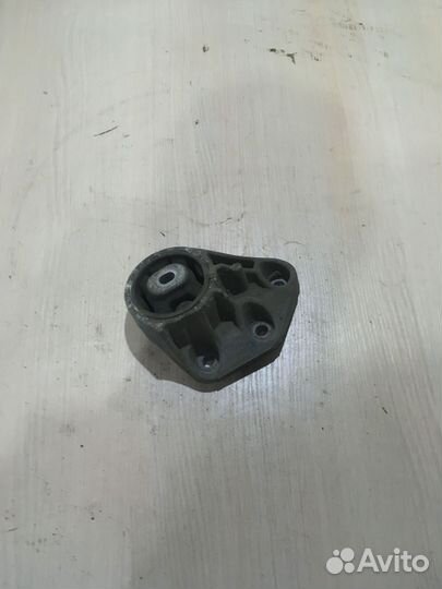 Опора заднего редуктора Ауди А6 С6 8E0599125J