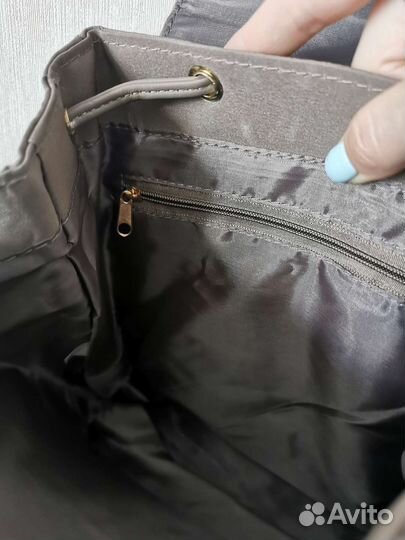 Рюкзак женский с часами. идеально на подарок.новый