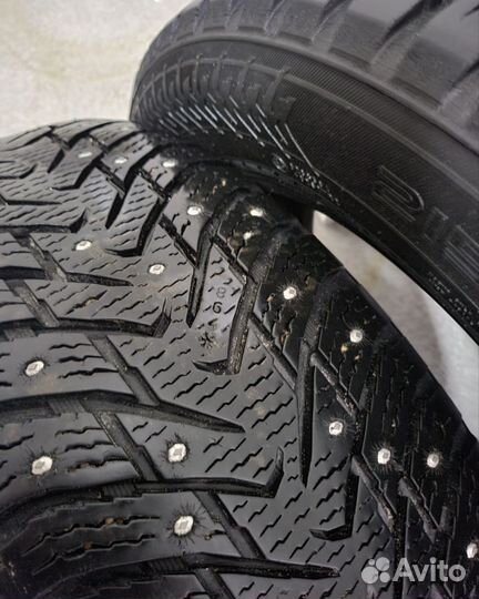 Nokian Tyres Hakkapeliitta 8 SUV 215/60 R17 100T
