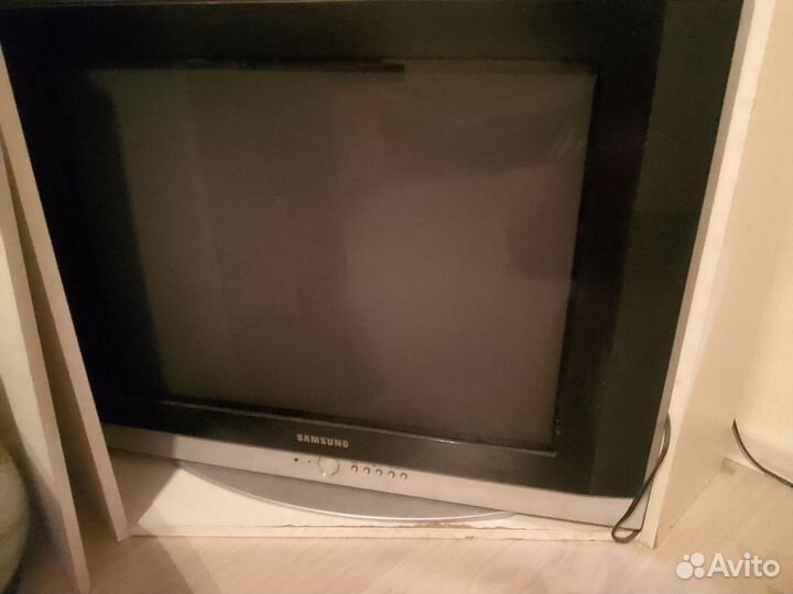Телевизор б/у