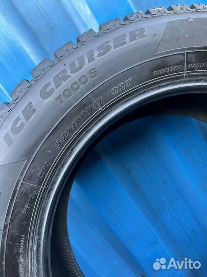 Bridgestone Ice Cruiser 7000S 225/60 R17 99T