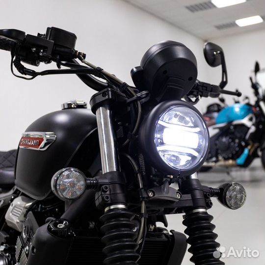 Мотоцикл Chang-Jiang Аdept 700 Solo матово-черный