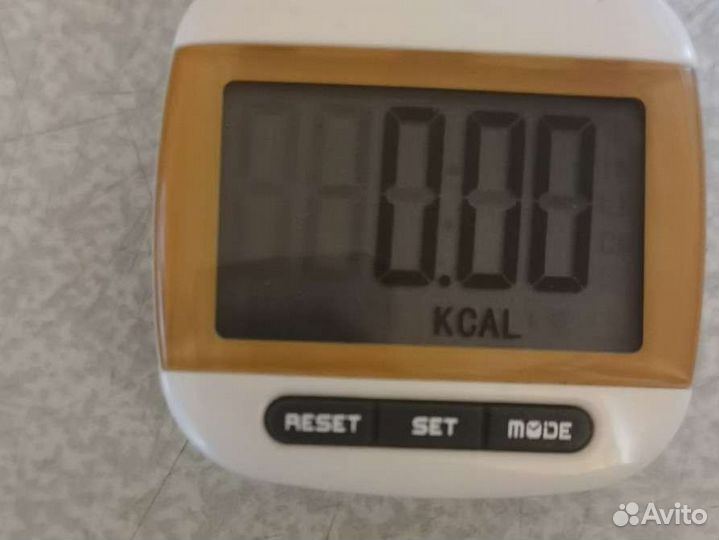 Шагомер с часами