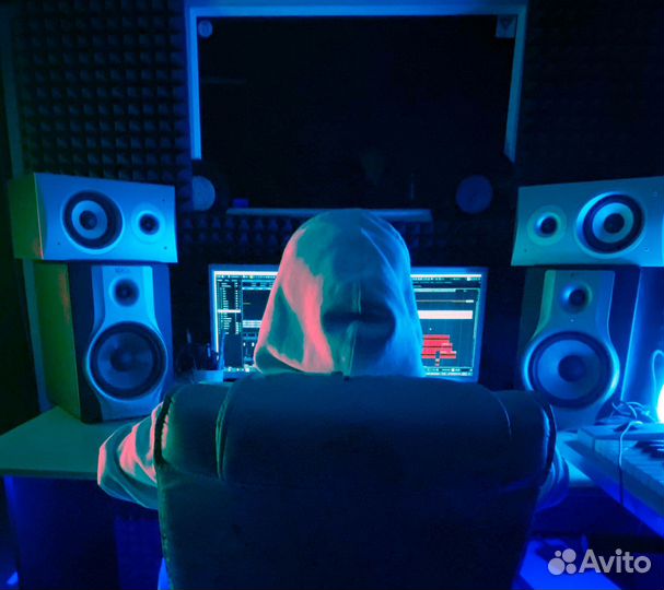 Запись песни в профессиональной студии звукозаписи