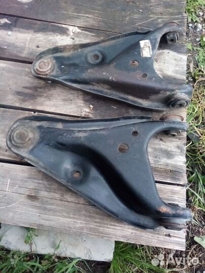 Рычаги в сборе