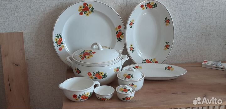 Набор столовой посуды