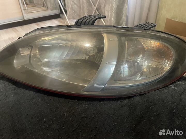 Прадаю фары