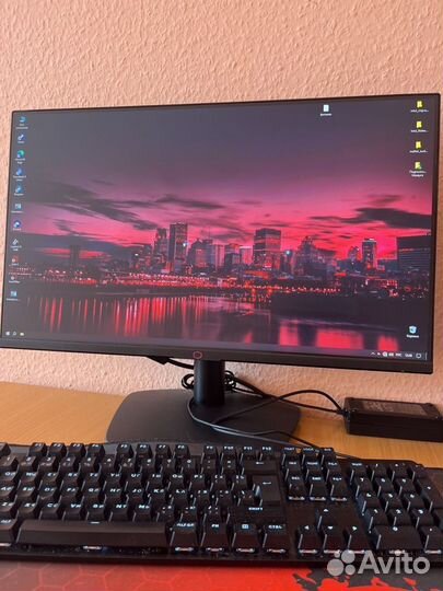 Монитор для компьютера игровой