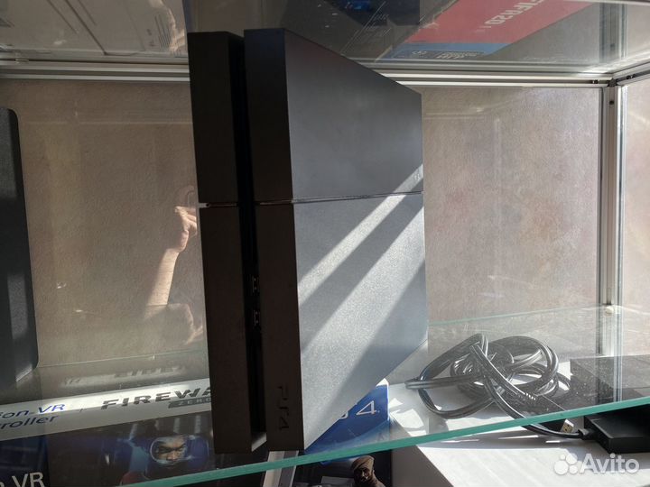 Sony Playstation 4 Fat 1Tb