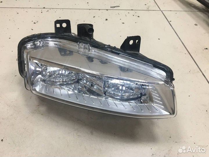 Фара противотуманная правая передняя