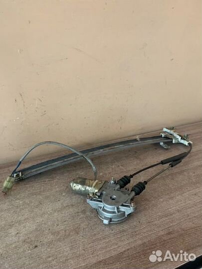 Стеклоподъемник Киа Спортаж