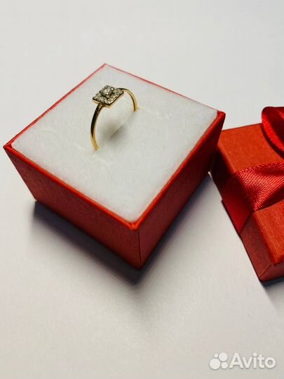 Золотое кольцо с фианитами \585\ Т21740