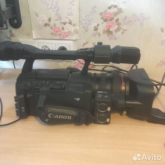 Видеокамера Canon XH G1