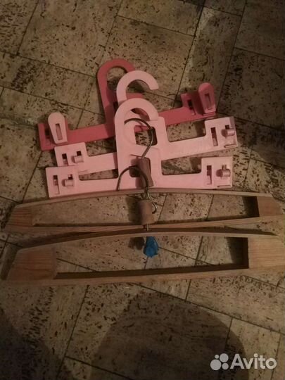 Вешалки для одежды