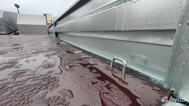 Легковой четырехметровый двухосный прицеп