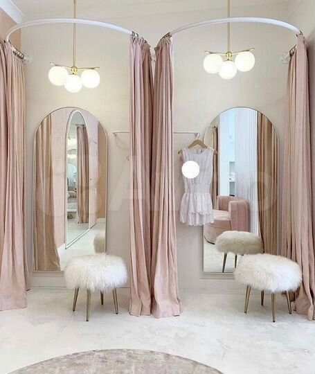 Сдаю готовый магазин одежды