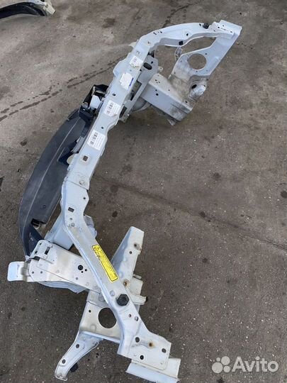 Телевизор (рамка радиатора) Suzuki Aerio RD51S