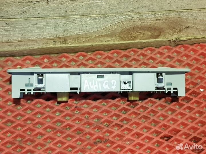 Плафон салонный Audi Q7 4.2 TDI