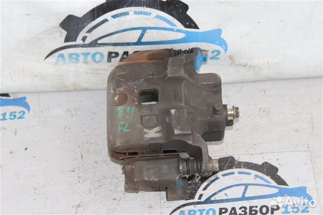 Суппорт передний левый Nissan Teana J31 VQ23DE