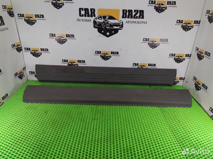 Внутренние накладки порогов (комплект)