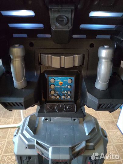 Электромобиль Робот