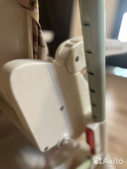 Стульчик для кормления hb