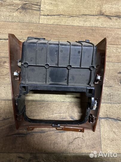 Консоль Toyota Camry V30