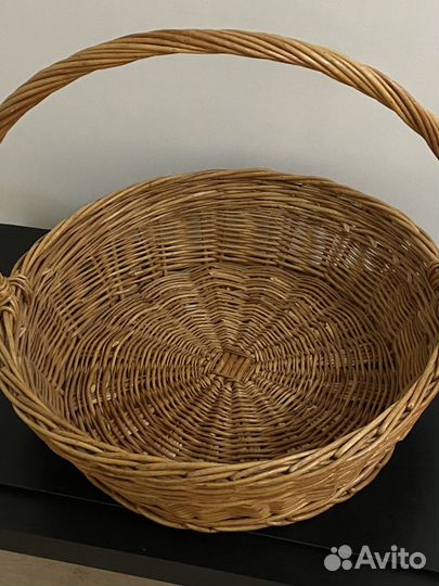 Корзина плетеная