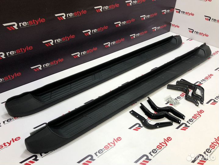 Пороги Toyota Hilux Pick Up с 2016 T1918